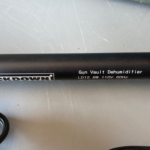 Lockdown GunSaver Dehumidifier Rod Cabinet LockdownVault - Picture 2 of 3